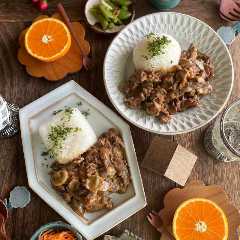 メゾンソワレ　牛肉ときのこでつくるビーフストロガノフ用ソース画像３