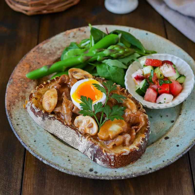 メゾンソワレ　牛肉ときのこでつくるビーフストロガノフ用ソース画像３