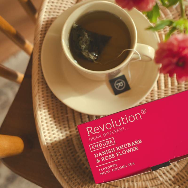 レボリューション　ミルキーウーロン（ルバーブ＆ローズフラワー）