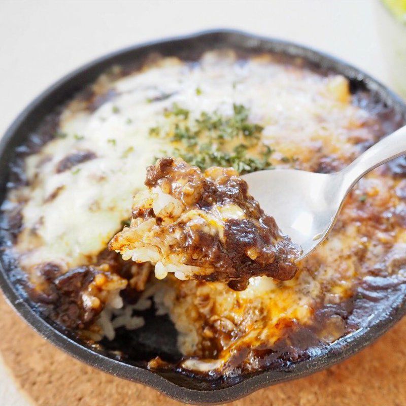 麻布十番シリーズ ドライカレー 玉ねぎの甘みと香り立つスパイス
